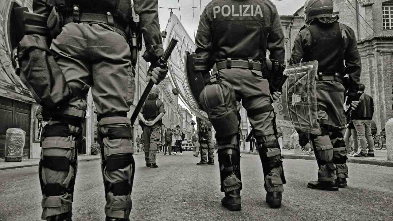 Concorso per allievi agenti della Polizia di Stato - pianoinclinato.it - 20250428