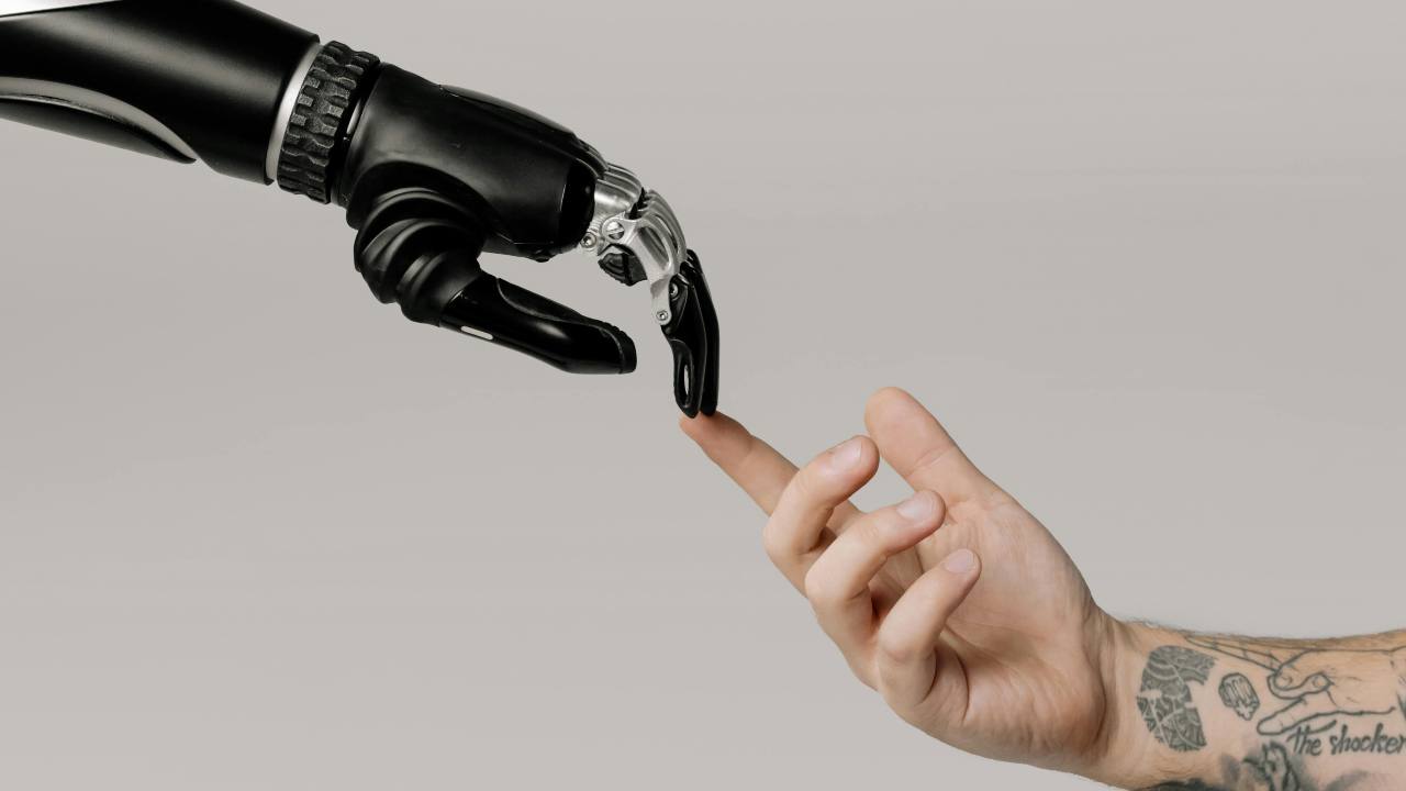 La nuova frontiera del risparmio è l’Intelligenza Artificiale: come guadagnare affidandosi alla nuova tecnologia