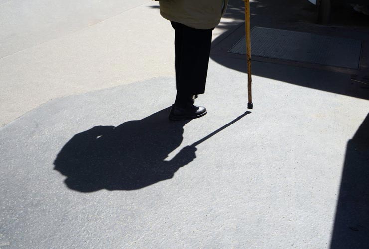 Camminare con bastone