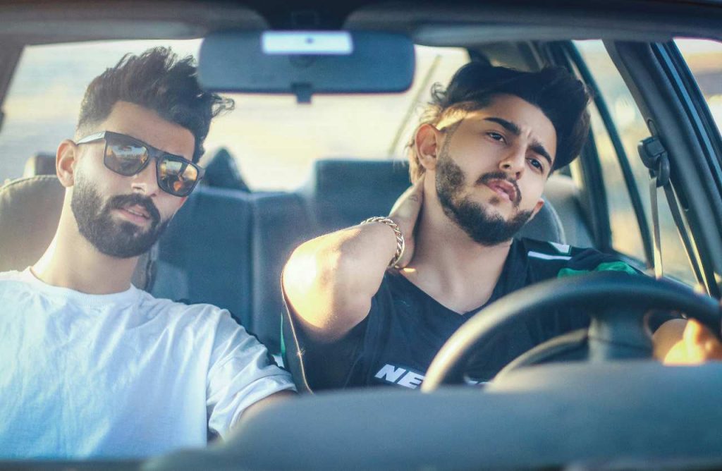 divieto passeggeri auto