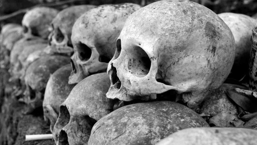 Cimitero-antico-Foto-di-Renato-Danyi-da-Pexels-PianoInclinato.it