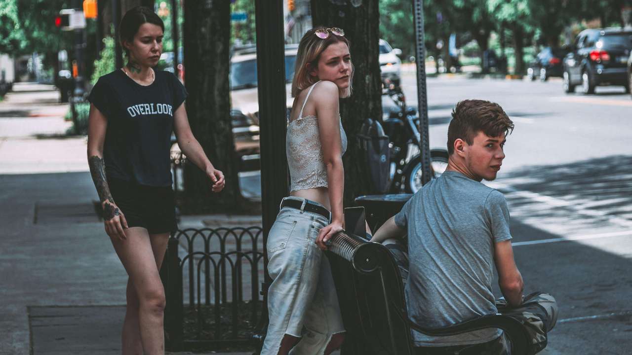 Coprifuoco notturno per i minori di 14 anni: multe da 250€, approvata dal sindaco la nuova ordinanza