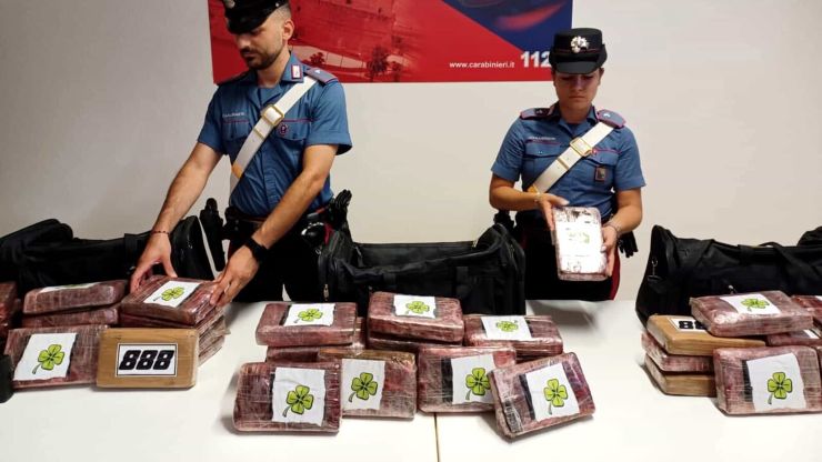 Il sequestro dei carabinieri (web) - pianoinclinato.it