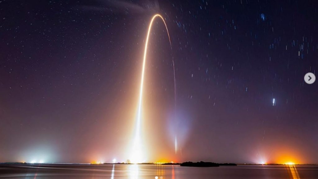 Starlink, come collegarsi al primo servizio internet gratuito: istruzioni per l’uso