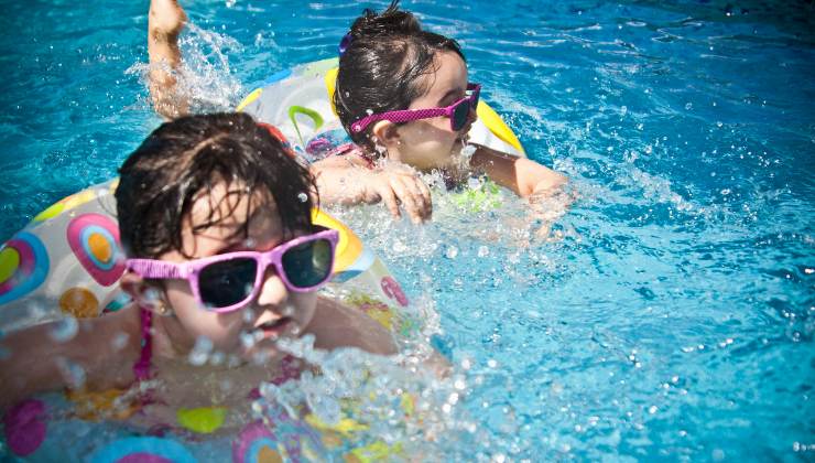 Quali rischi ci sono per la salute se si va in piscina - pianoinclinato.it - 20250805
